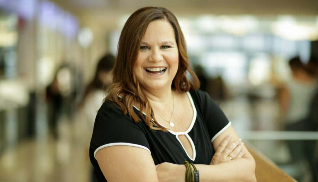 lolyo-mitarbeiter-app-claudia-lorber-recruiting-personal-hr-interne-kommunikation-beitrag-profilbild