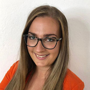 „Wir spüren den Fachkräftemangel deutlich. Umso wichtiger ist es, mit unserer Mitarbeiter-App eine zentrale Lösung zu schaffen, die eine echte Bindung zwischen allen Mitarbeitenden ermöglicht. Daher setzen wir auf das, was uns ausmacht: Authentizität und Ehrlichkeit. Und das spürt man auch außen.“