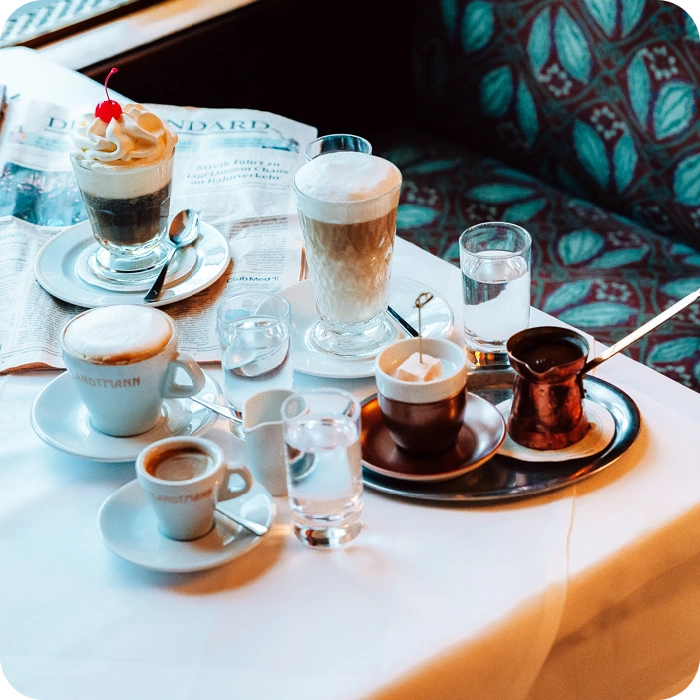 LOLYO Mitarbeiter-App Kaffeeplausch Wien - Kostenloses Networking im Cafe Landmann