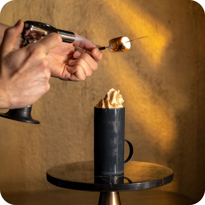 LOLYO Mitarbeiter-App Kaffeeplausch Graz Bar Amouro - Kaffee Tasse